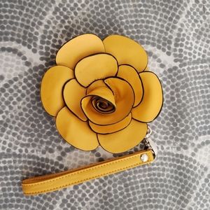Yellow Flower Chain Purse